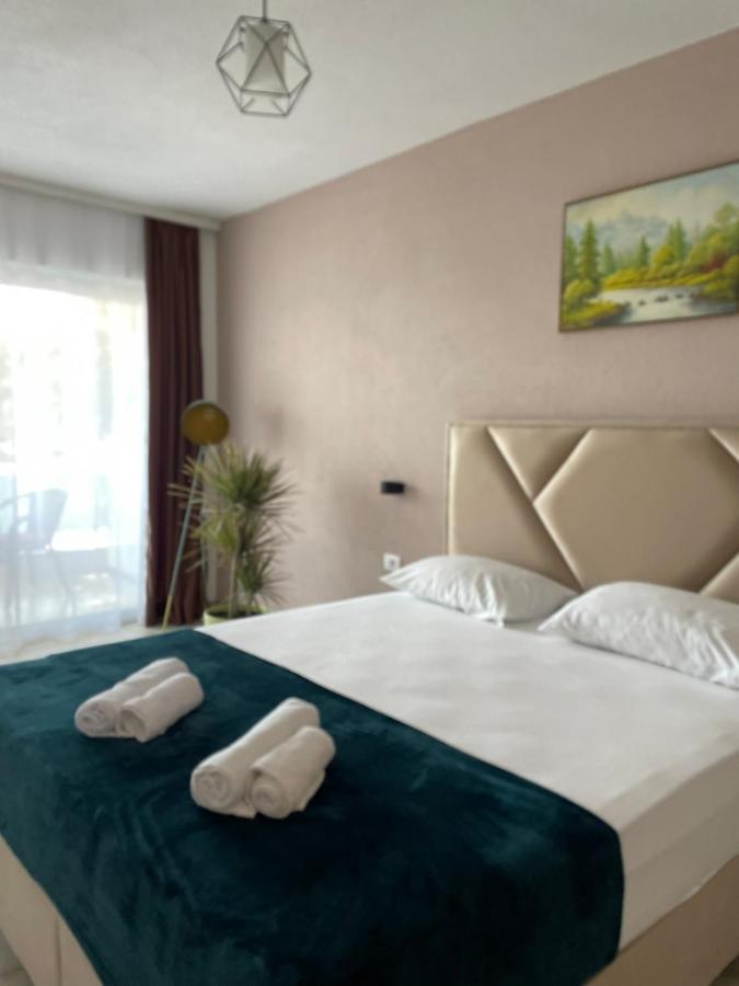 Riva Bed and Breakfast Ulcinj Exteriör bild