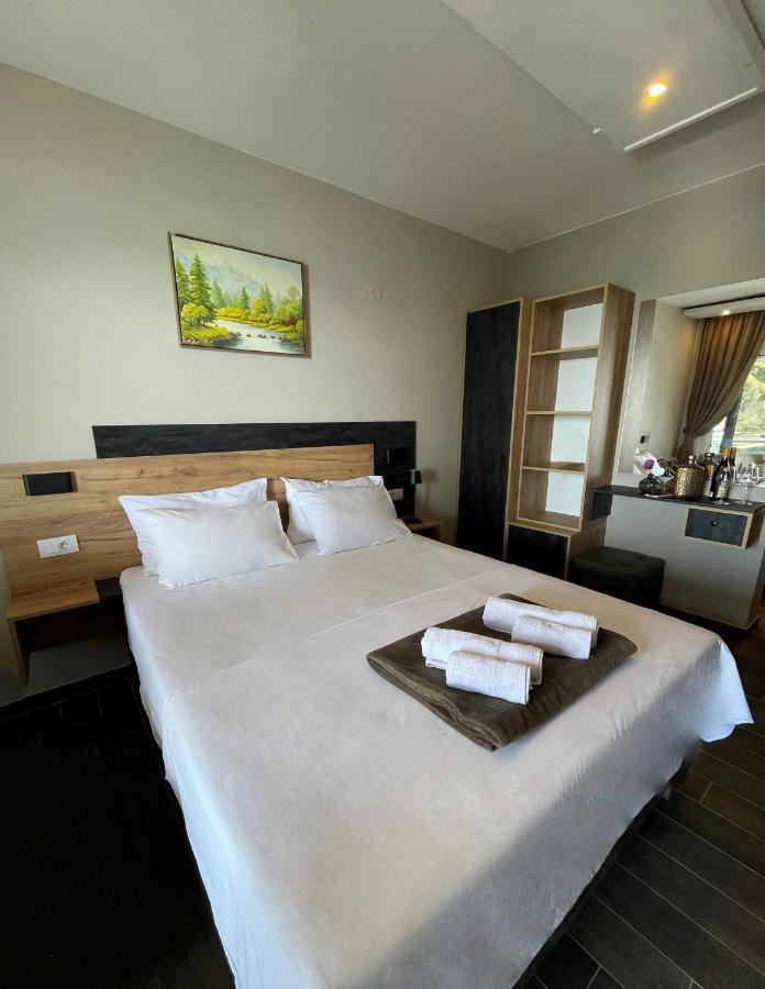 Riva Bed and Breakfast Ulcinj Exteriör bild